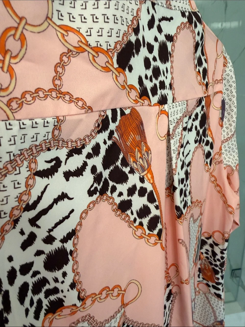 Silky Chain Print Button-Down Blouse - Pink Ptp 21” - Picture 9 of 10